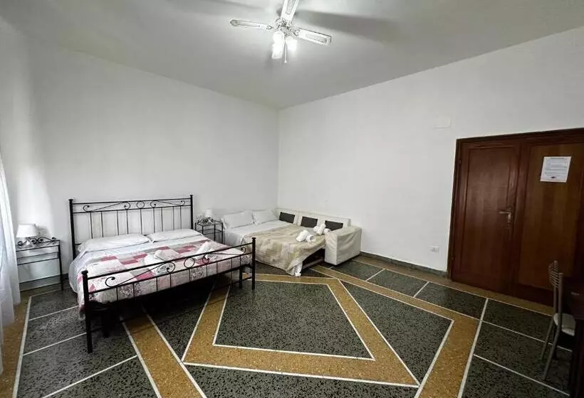 ベッドアンドブレックファースト Holiday Pisa Gare 2