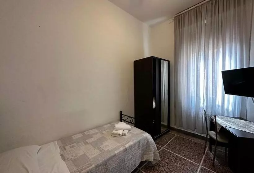 ベッドアンドブレックファースト Holiday Pisa Gare 2