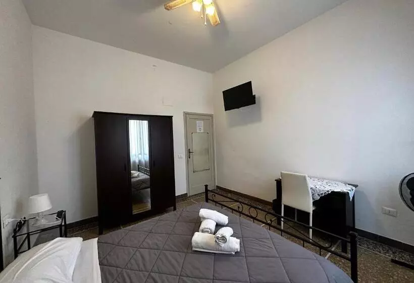 ベッドアンドブレックファースト Holiday Pisa Gare 2