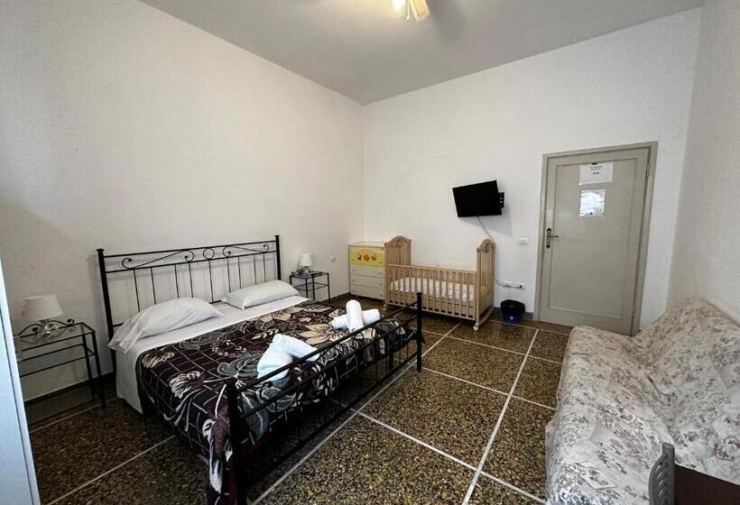 تختخواب و صبحانه Holiday Pisa Gare 2