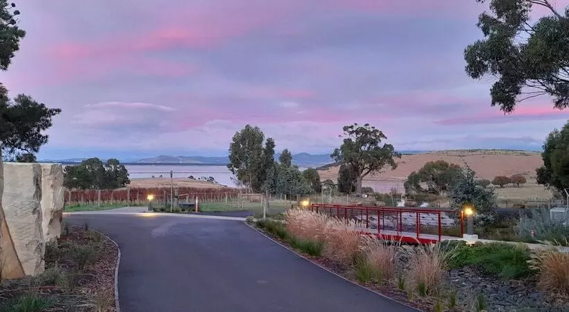 Hotelli Iron Creek Bay Estate