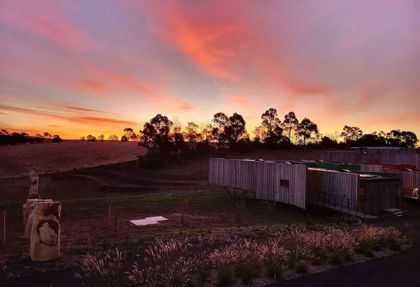 Hotelli Iron Creek Bay Estate