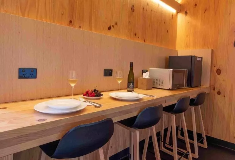 Hotelli Iron Creek Bay Estate