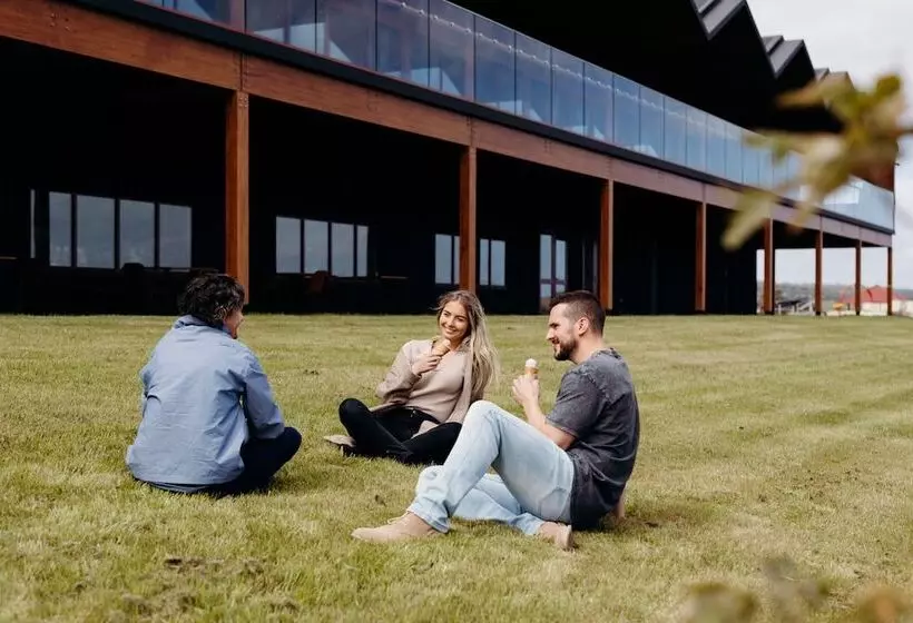 Hotelli Iron Creek Bay Estate