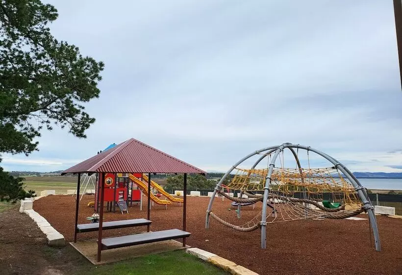 Hotelli Iron Creek Bay Estate