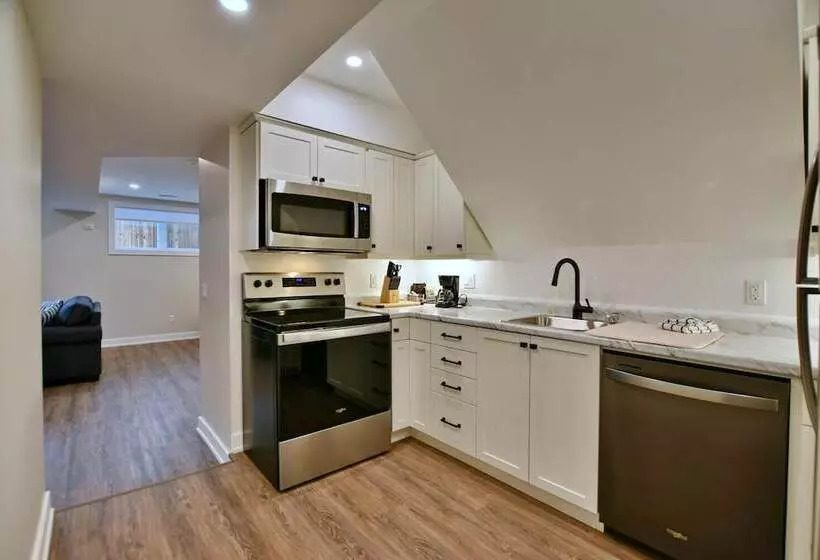 Hotelli The Landing   Extended Stay Quarters