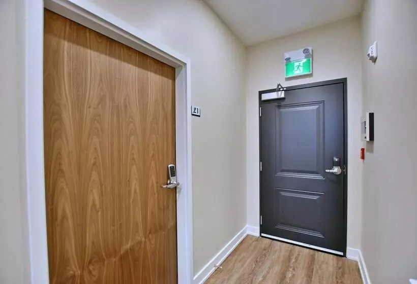 Hotelli The Landing   Extended Stay Quarters