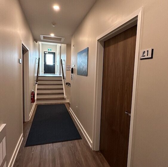 فندق The Landing   Extended Stay Quarters