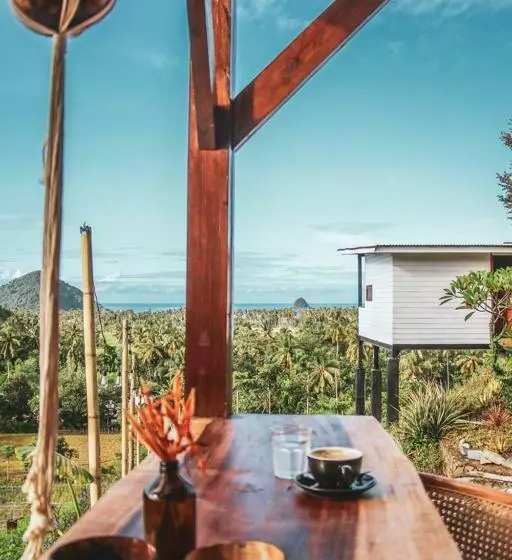 リゾートホテル Disini Lombok Eco Sky House With Sea View