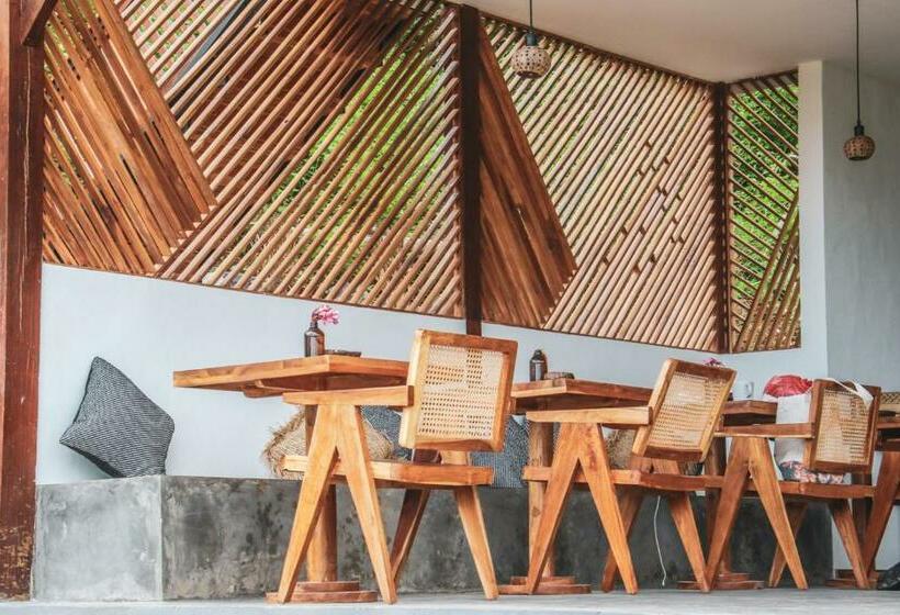 Resort Disini Lombok Eco Sky House With Sea View