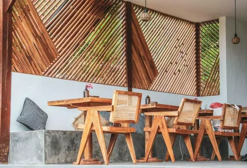 リゾートホテル Disini Lombok Eco Sky House With Sea View