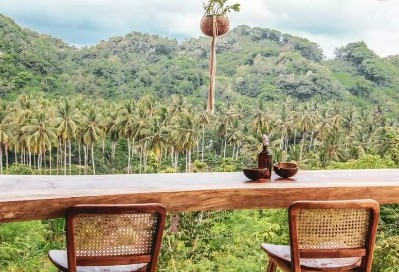 リゾートホテル Disini Lombok Eco Sky House With Sea View