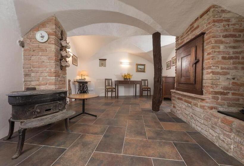 ペンション Le Case Di Angelina Langhe Loft & Suites