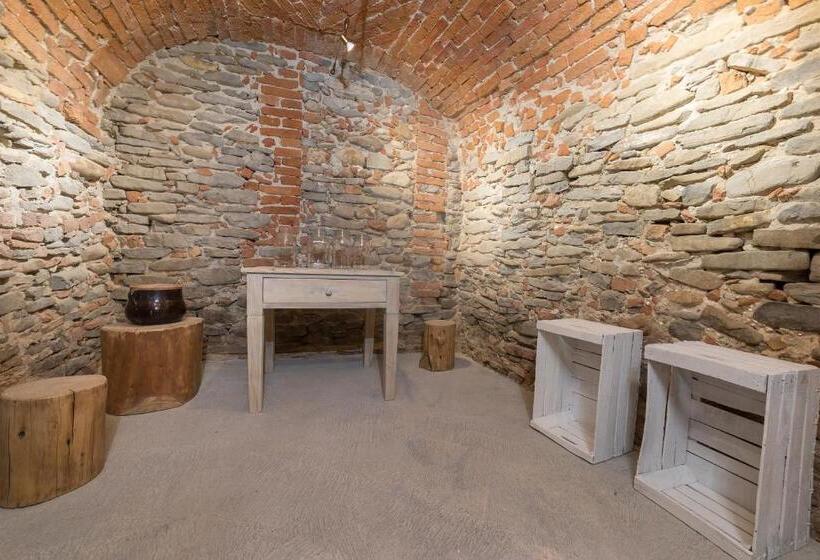 ペンション Le Case Di Angelina Langhe Loft & Suites