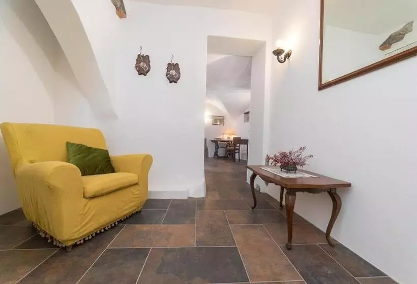 Majatalo Le Case Di Angelina   Langhe Loft & Suites