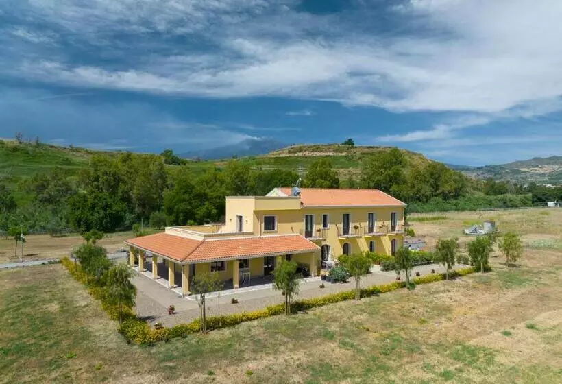 Lomakeskus Minissale Farmhouse