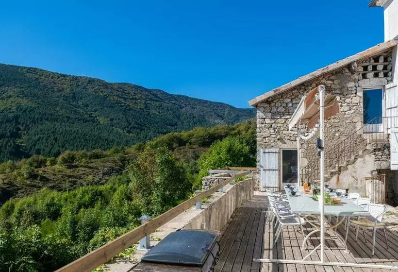 Aamiaismajoitus (B&B) La Ferme De Chalas, Chambres D Hôtes écologique
