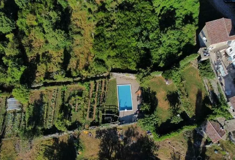 Aamiaismajoitus (B&B) La Ferme De Chalas, Chambres D Hôtes écologique