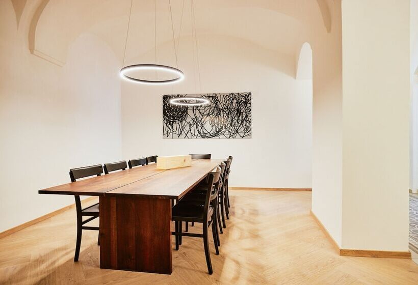 Boutiquehotel Zum Goldenen Hirschen