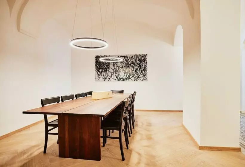 Boutiquehotel Zum Goldenen Hirschen