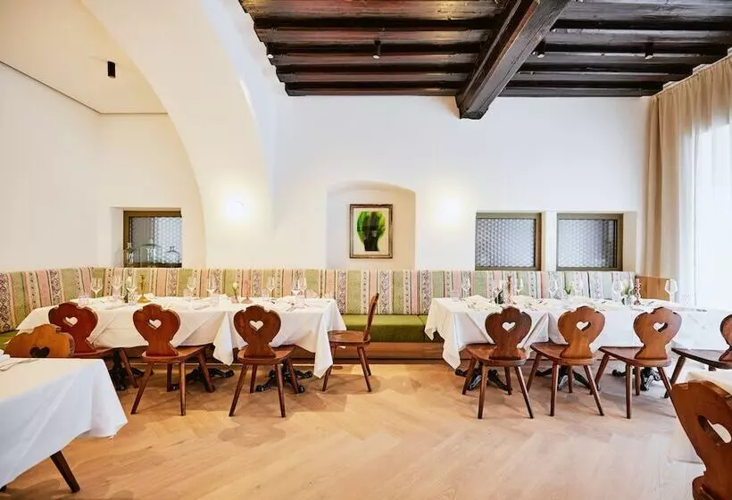 Boutiquehotel Zum Goldenen Hirschen