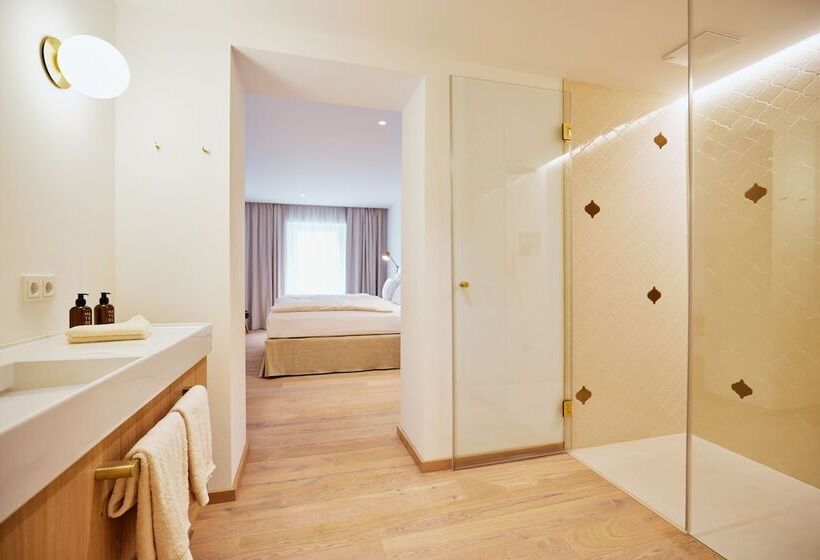 Boutiquehotel Zum Goldenen Hirschen