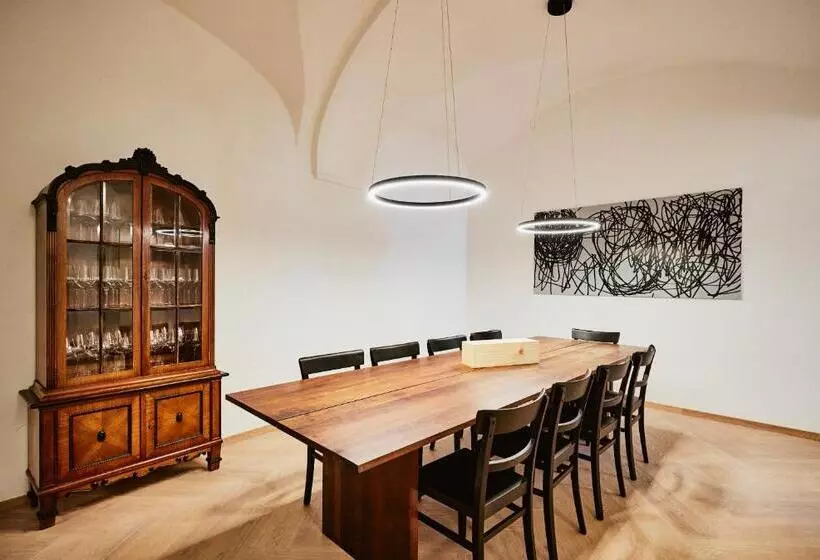 Boutiquehotel Zum Goldenen Hirschen