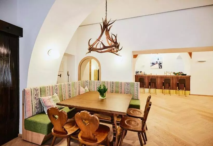 Boutiquehotel Zum Goldenen Hirschen