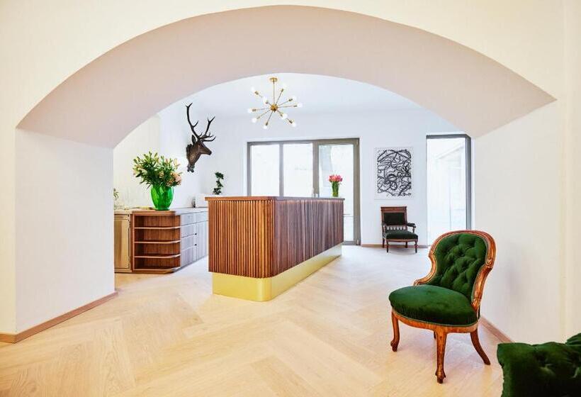 Boutiquehotel Zum Goldenen Hirschen