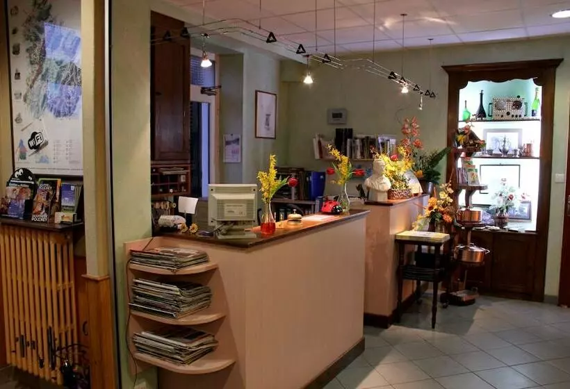 Hotelli Les Charmilles