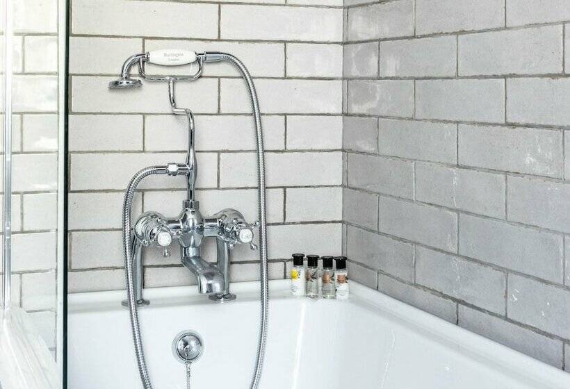 فندق The White Horse Boughton Under Blean