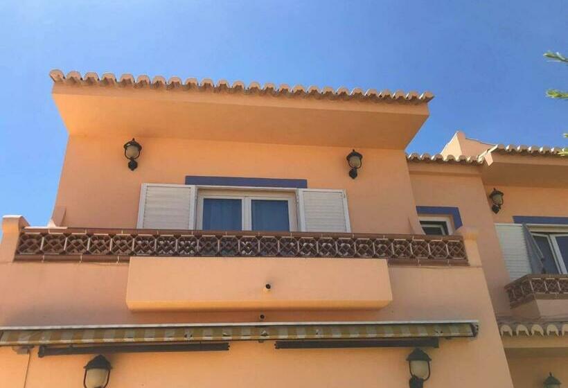 بنسيون Lagos Room Booking