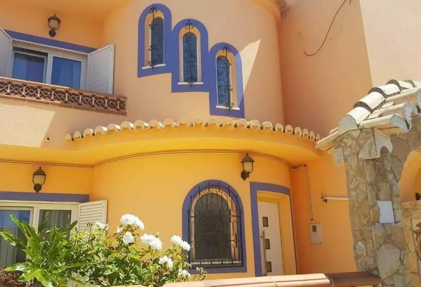 پانسیون Lagos Room Booking