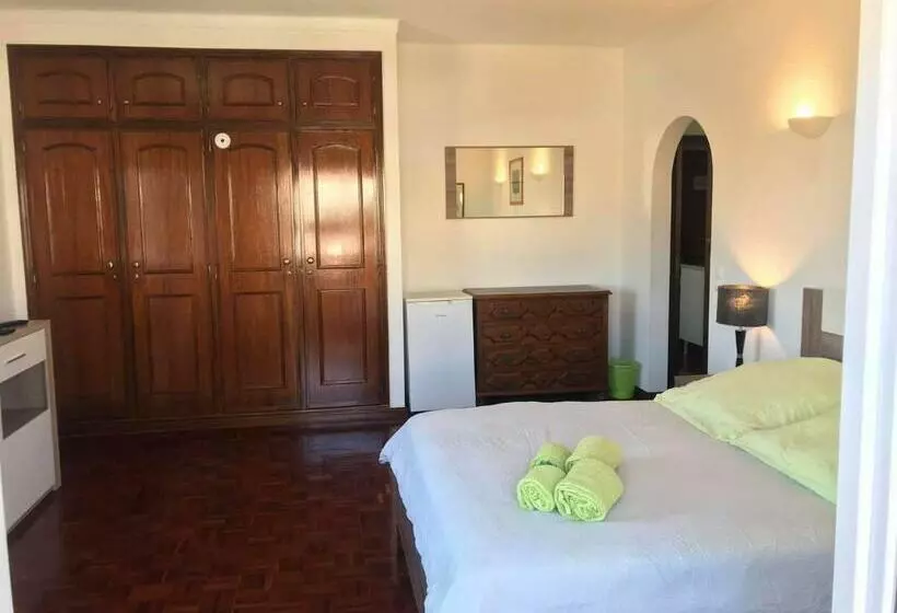 پانسیون Lagos Room Booking