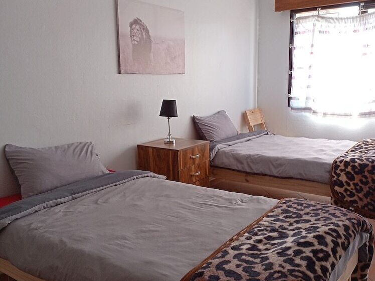 پانسیون Swakopmund Desert Stay