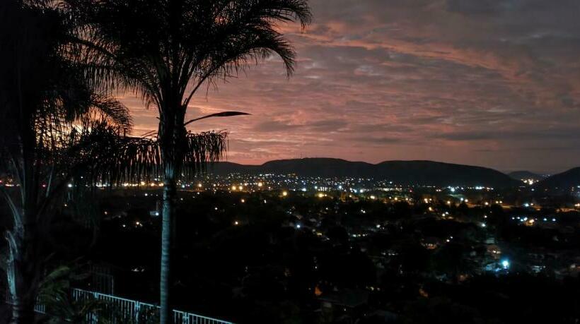 Bed and Breakfast Palm View Guest House