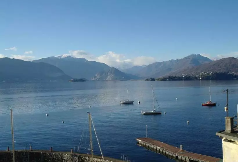 Hotelli La Dama Del Porto