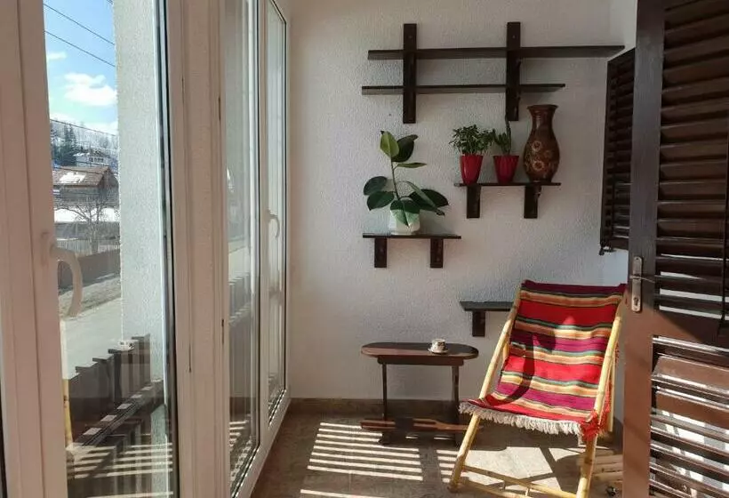 ペンション Antal Apartmans Lunca De Sus Kulcsosház Gyimesfelsőlok