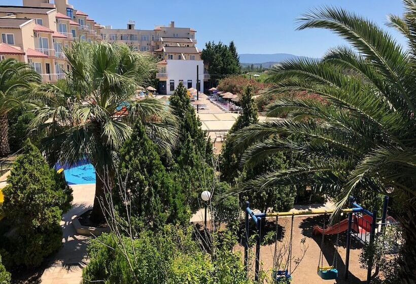 בית מלון כפרי Afytos ören Park Mtk