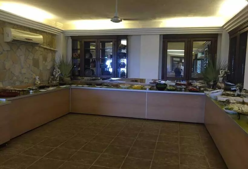 Hotelli Afytos ören Park Mtk