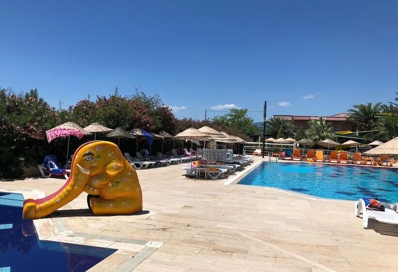 בית מלון כפרי Afytos ören Park Mtk