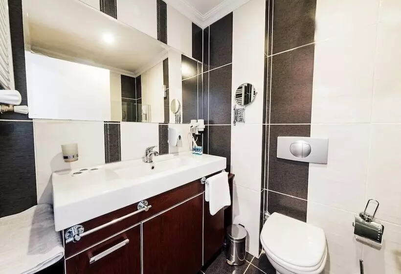 Hotelli Afytos ören Park Mtk