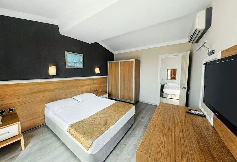 Hotelli Afytos ören Park Mtk