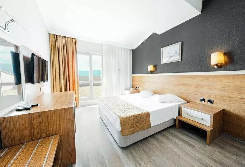 Hotelli Afytos ören Park Mtk