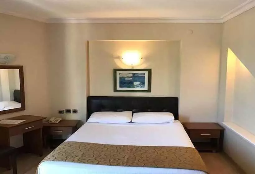 Hotelli Afytos ören Park Mtk