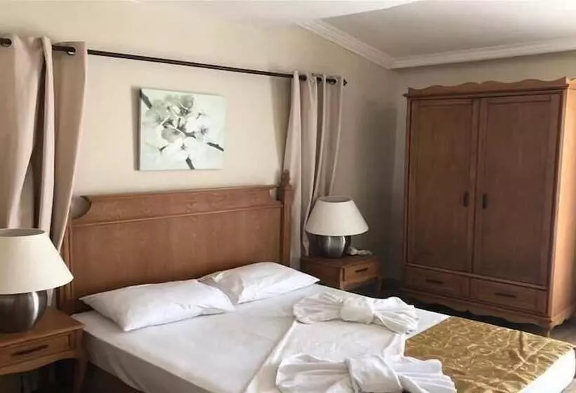 Hotelli Afytos ören Park Mtk