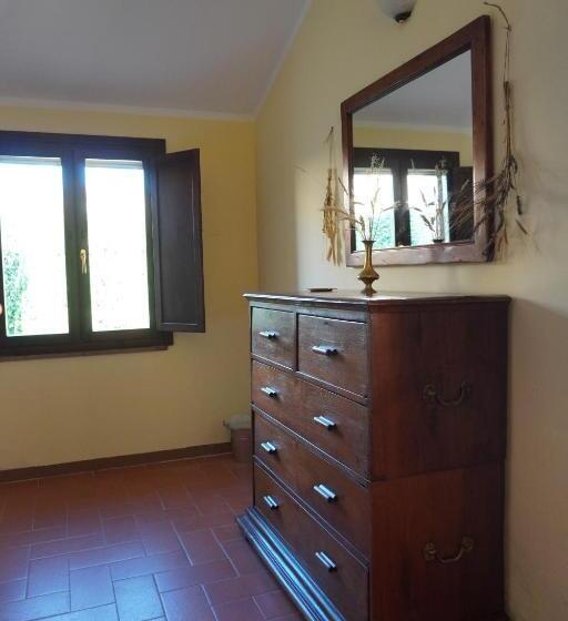 호텔 Agriturismo Podere Santa Virginia