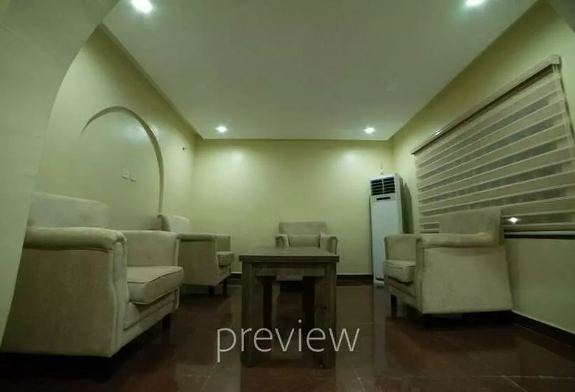 هتل Edgewood Manor