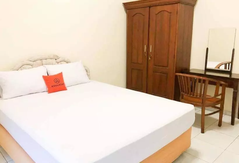 Hotell Koolkost @ Raya Ngagel