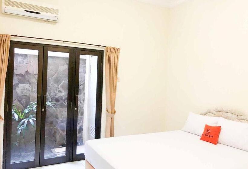 فندق Koolkost @ Raya Ngagel